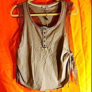 ✌🏻 NWT Boho Animal Print Lace Tank✌🏻